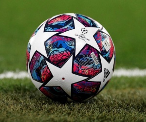 Футбольный мяч