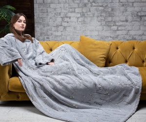 Плед с рукавами